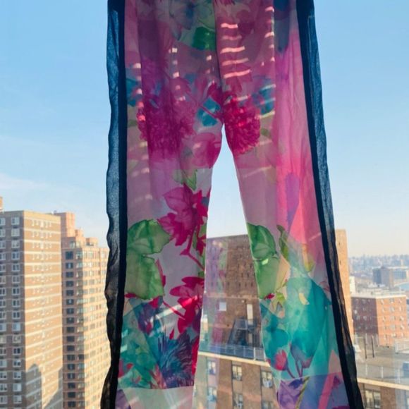 Sabo Skirt Bright Printed Pants NWOT - Picture 4 of 7